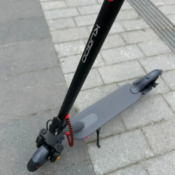 Електросамокат Kugoo M365 PRO MAX 30 км/год з переднім амортизатором та збільшеною ємністю акумулятора Электросамокат Kugoo M365 PRO MAX 30 км/час с передним амортизатором и увеличенной емкостью аккумулятора
