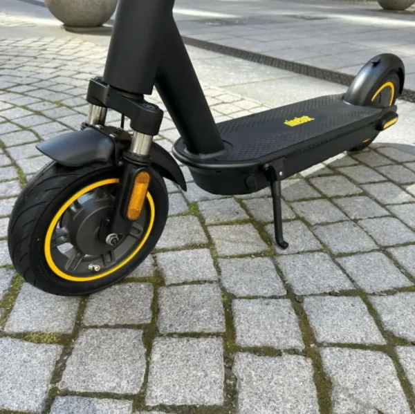 Електросамокат Ninebot by Segway MAX G30 Ultra з амортизаторами - 30 км/год Электросамокат Ninebot by Segway MAX G30 Ultra с амортизаторами - 30 км/час